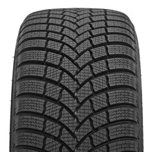 Bridgestone BLIZZAK LM001 225/60R18 104H